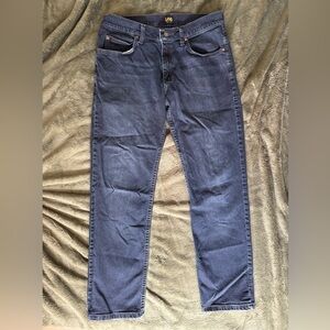 Lee Men's Regular Fit Dark Blue Jeans Size 33*30